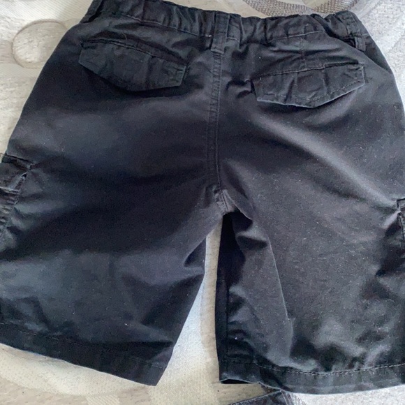 Black polo shorts - Picture 2 of 3